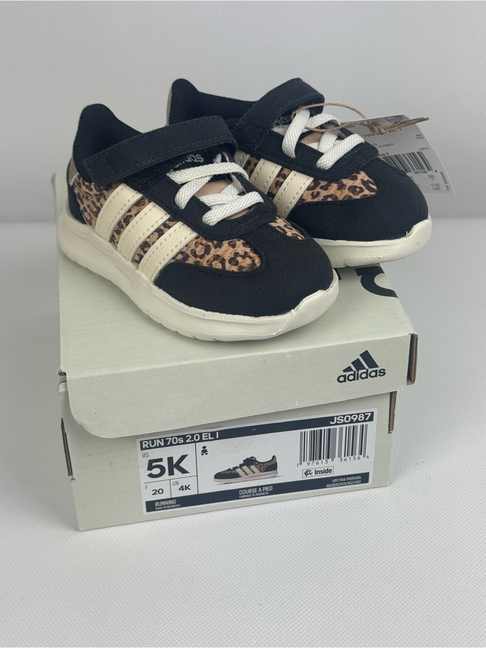 adidas kids RUN70s EL1 in leopard print size 5K. NIB